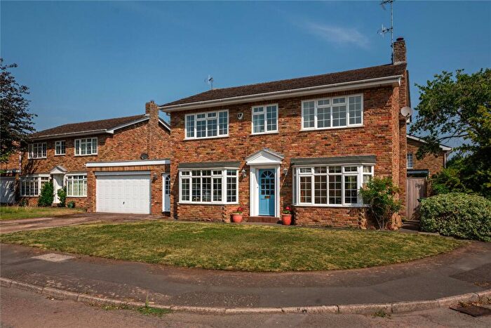 4 Bedroom Detached House For Sale In Hall Close, Harpole, Northamptonshire, NN7