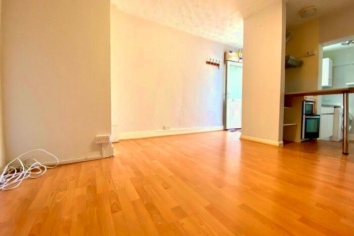 1 Bedroom Maisonette To Rent In Cippenham, SL1