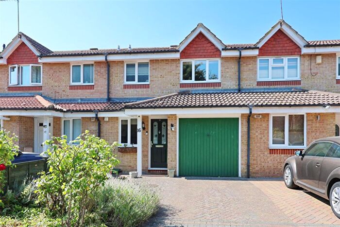 3 Bedroom Terraced House For Sale In Chiltern Court, Hillingdon, UB8