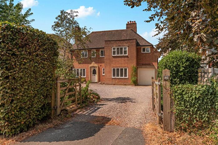 6 Bedroom Detached House For Sale In Bloxham Road, Banbury - Self-contained Annexe, OX16