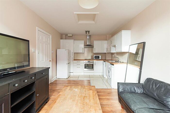 2 Bedroom Apartment To Rent In The Gatehouse, St Andrews Street, Newcastle Upon Tyne, NE1