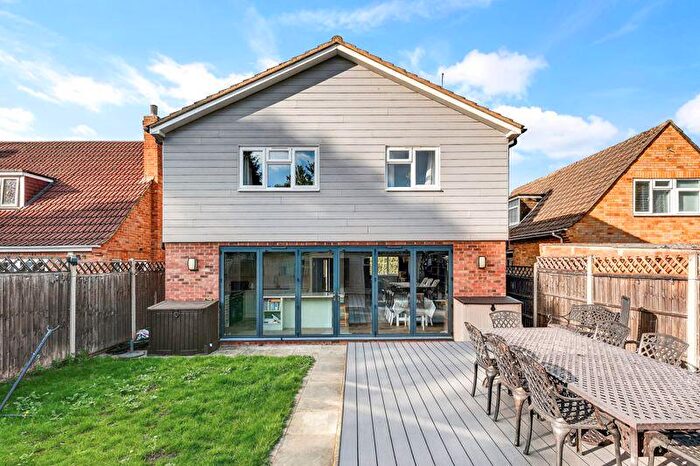 4 Bedroom Detached House For Sale In Woodlands Park, Row Town, KT15