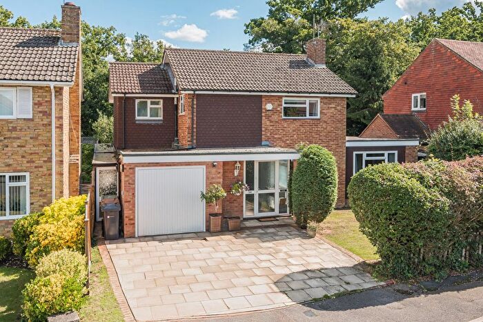 4 Bedroom Detached House For Sale In Burpham, Guildford, Surrey, GU4