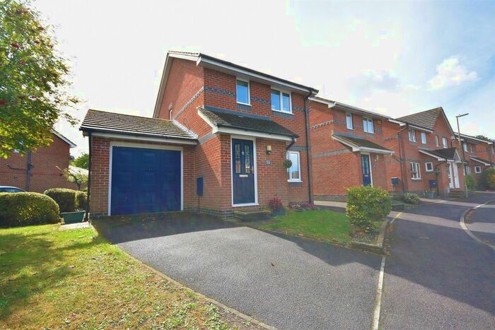 3 Bedroom Detached House For Sale In Birches Crest, Hatch Warren, Basingstoke, RG22