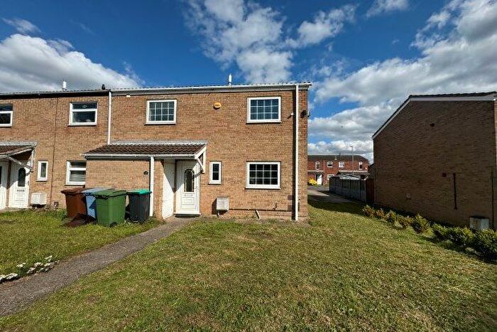 3 Bedroom End Of Terrace House To Rent In Litton Road, Mansfield, NG19