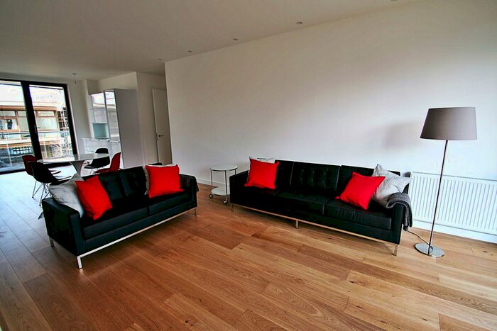 2 Bedroom Flat To Rent In Cabanell Place, Vauxhall, SE11