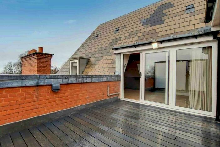 2 Bedroom Flat To Rent In Fitzjohns Avenue, Hampstead, NW3