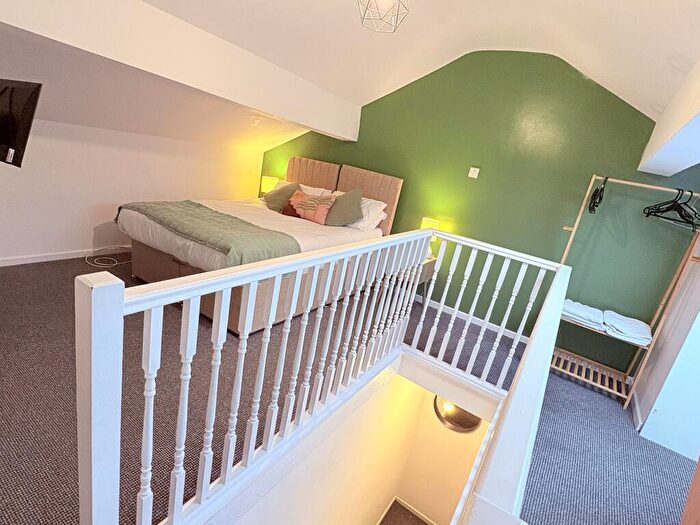 2 Bedroom Terraced House To Rent In Burnley Road East, Waterfoot, BB4