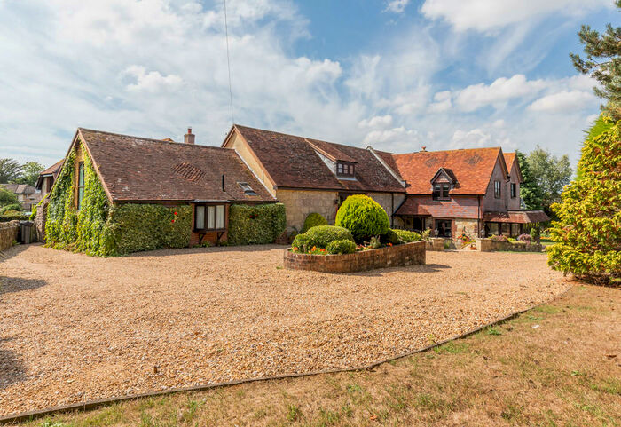 5 Bedroom Detached House For Sale In Whiteley Bank, Isle Of Wight, PO38