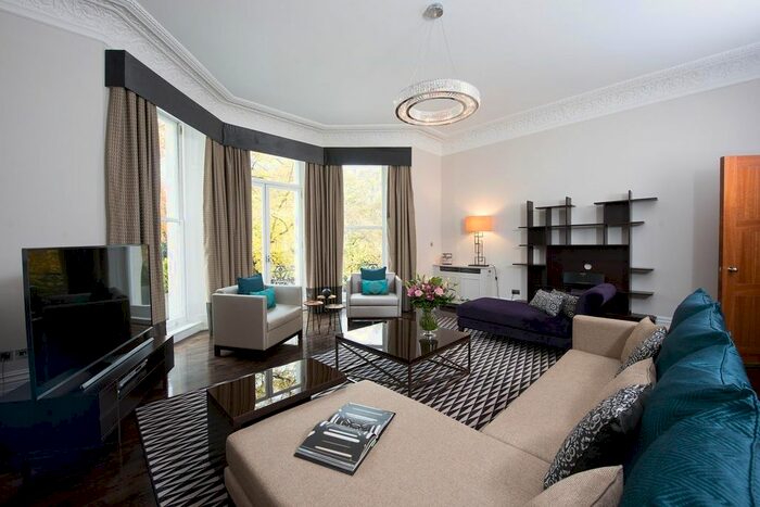3 Bedroom Flat To Rent In Stanhope Gardens, South Kensington, London, SW7
