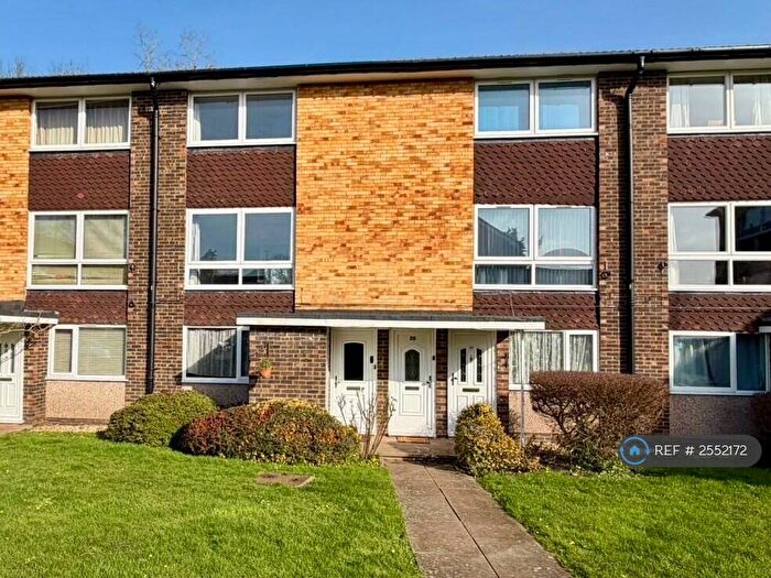 2 Bedroom Maisonette To Rent In Broadlands Court, Bracknell, RG42