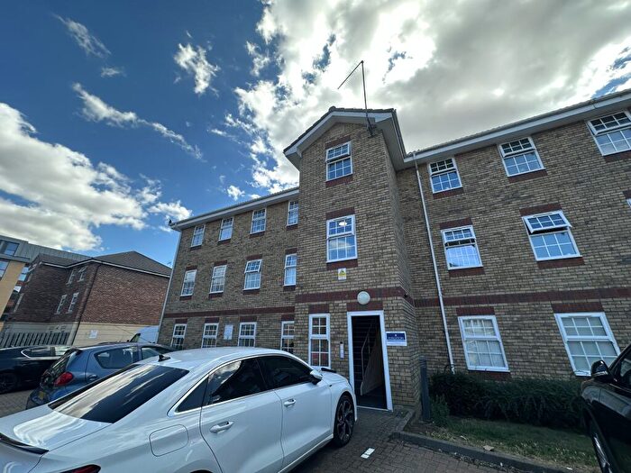 2 Bedroom Flat To Rent In Millenium Court, Henry Bird Court, NN4