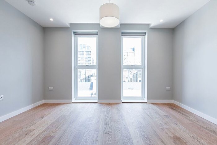 1 Bedroom Flat To Rent In Avonmore Road, London, W14
