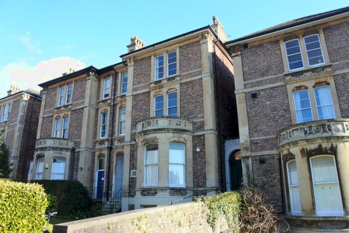 3 Bedroom Flat To Rent In Beaufort Road Clifton, BS8