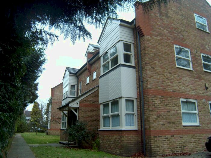 1 Bedroom Flat To Rent In Church Road West, Farnborough GU14