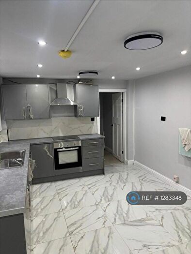 1 Bedroom Flat To Rent In Walmersley Road, Bury, BL9