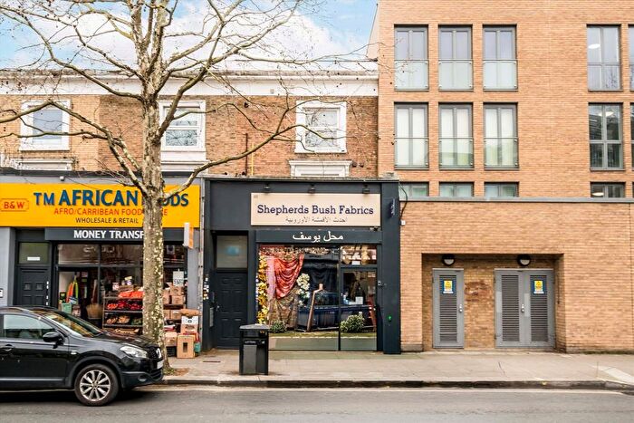 1 Bedroom Flat To Rent In Goldhawk Road, Shepherds Bush, W12