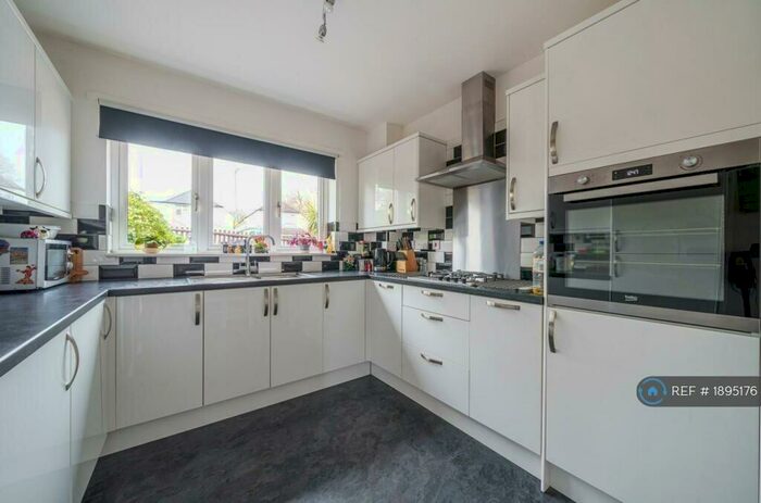 1 Bedroom Semi-Detached House To Rent In Brownhill Road, Chandler's Ford, Eastleigh, SO53