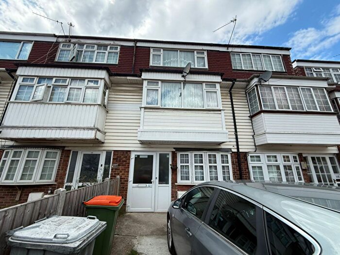 4 Bedroom Terraced House To Rent In Atkinson Road, London, E16