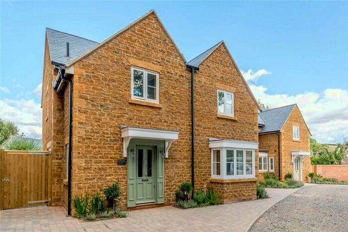 4 Bedroom Detached House For Sale In Roebuck Court, Southam Road, Priors Marston, Warwickshire, CV47