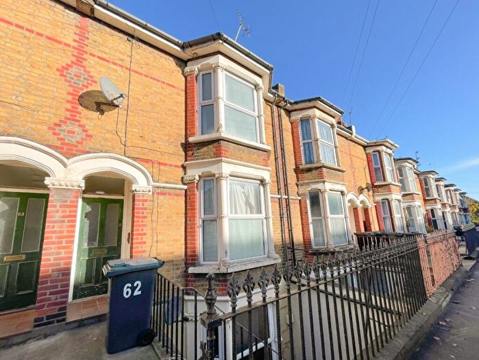 1 Bedroom Apartment To Rent In The Terrace, Gravesend, Kent, DA12