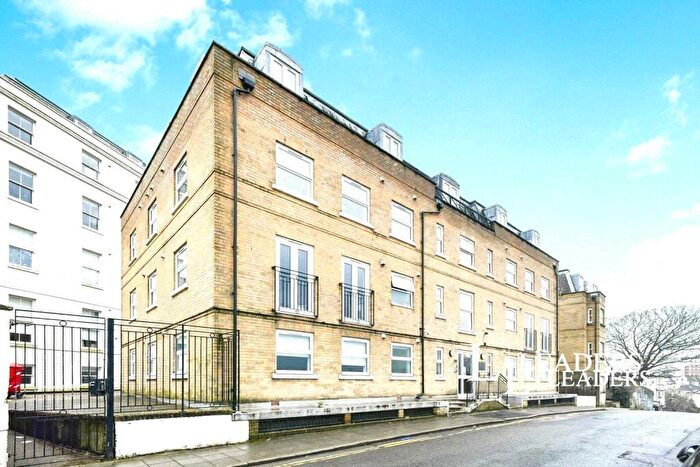 Studio To Rent In Howard Place, Brighton, East Sussex, BN1