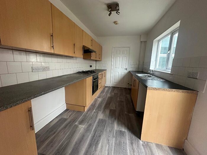 3 Bedroom Terraced House To Rent In Willingham Street, Grimsby, Nel, DN32