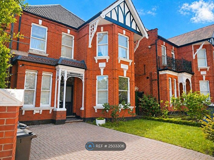 Studio To Rent In Dartmouth Road, London, NW2