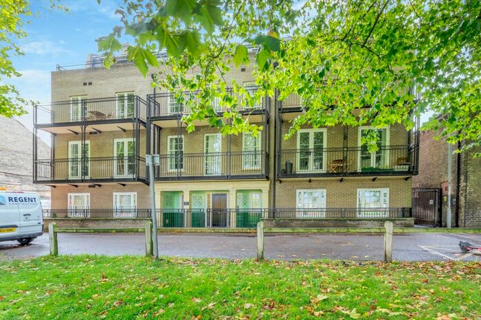 1 Bedroom Flat To Rent In Regent Terrace, Cambridge, Cambridgeshire, CB2