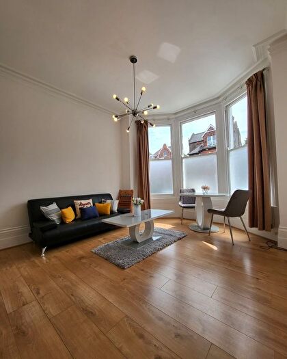 1 Bedroom Flat To Rent In Creffield Road, Ealing, W5