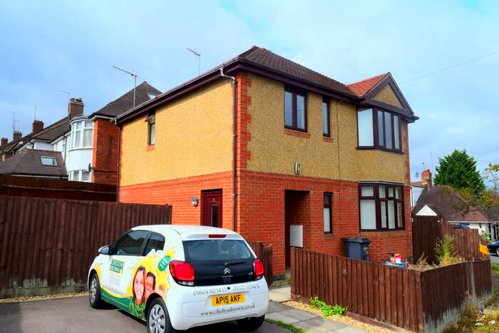 2 Bedroom Flat To Rent In Parkfield Avenue, Delapre, NN4
