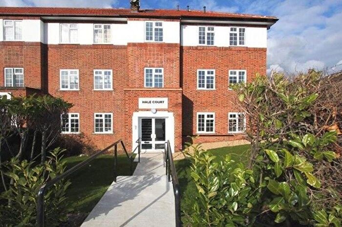 2 Bedroom Flat To Rent In Hale Lane, Edgware, HA8