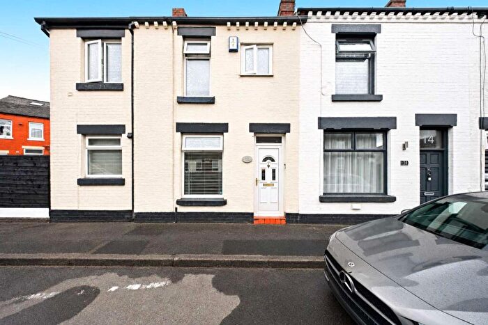 3 Bedroom End Of Terrace House For Sale In Ann Street, Kearsley, Bolton, BL4