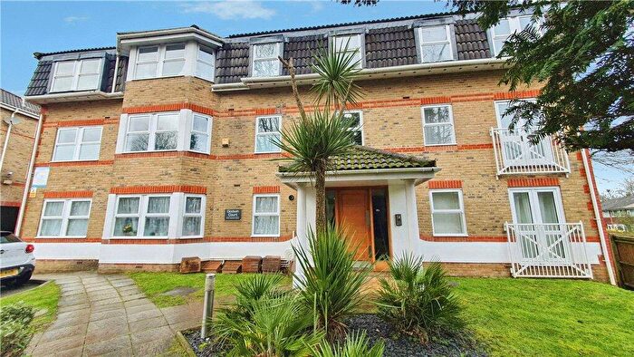 2 Bedroom Flat For Sale In St. Augustines Avenue, South Croydon, CR2