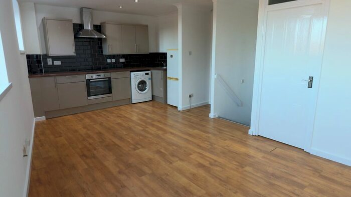 1 Bedroom Flat To Rent In Orsett Road, Grays, RM17
