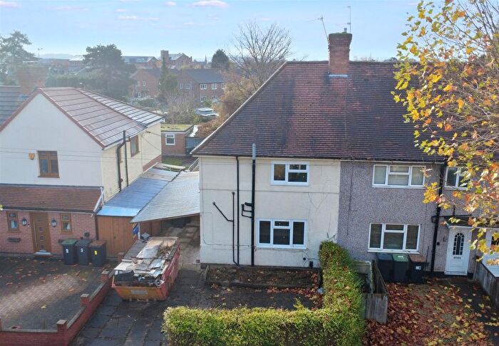 4 Bedroom Semi-Detached House For Sale In Clifford Avenue, Beeston, Nottingham, NG9
