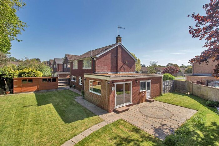 4 Bedroom Detached House For Sale In Correnden Road, Tonbridge - Chain Free, TN10