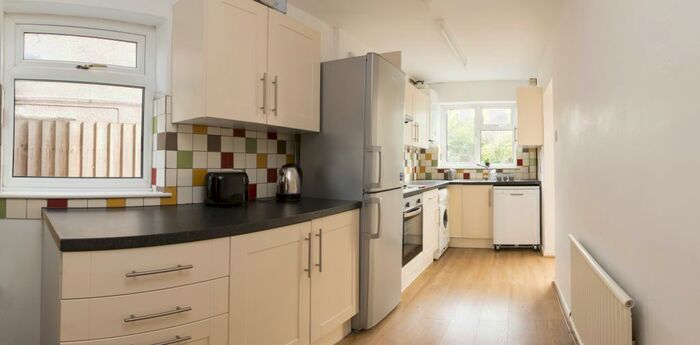 4 Bedroom Semi-Detached House To Rent In Mountfields Drive, Loughborough LE11