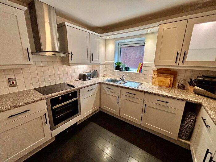 2 Bedroom Apartment For Sale In Warstone Lane, Birmingham, B18