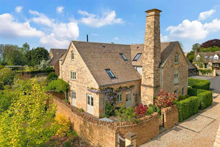 3 Bedroom House For Sale In Churchill, Oxfordshire, OX7