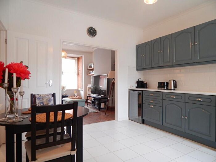 3 Bedroom Terraced House To Rent In Stanley Road, BN22