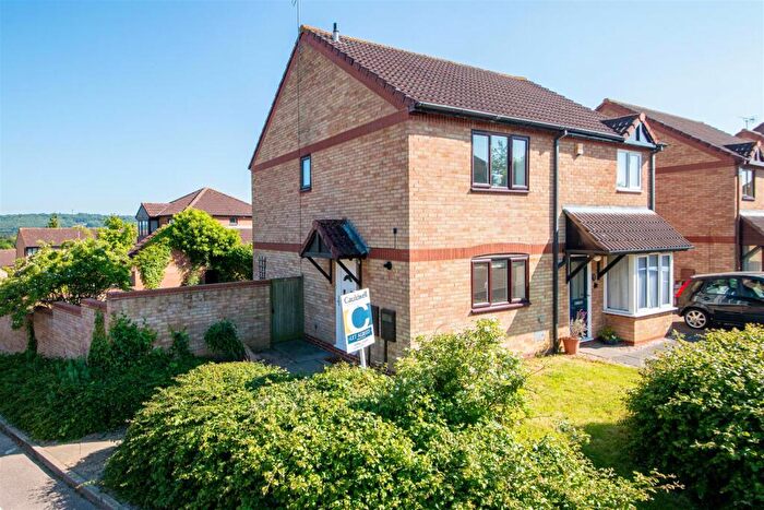 2 Bedroom Semi Detached House To Rent In Parsley Close, Walnut Tree, MK7