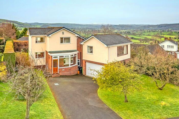 4 Bedroom Detached House For Sale In Llanbedr Dyffryn Clwyd, Ruthin, LL15