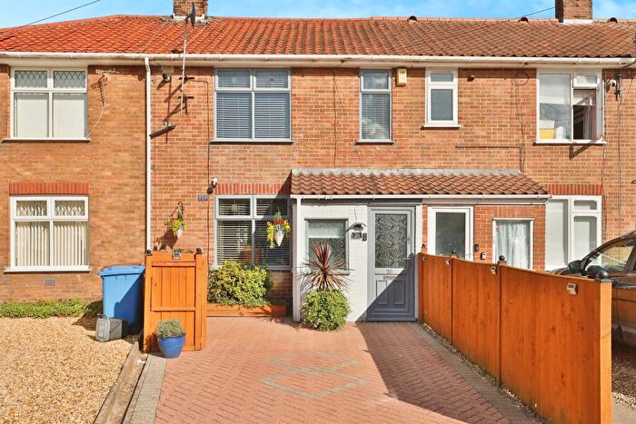 2 Bedroom Terraced House For Sale In Cadge Close, Norwich, NR5