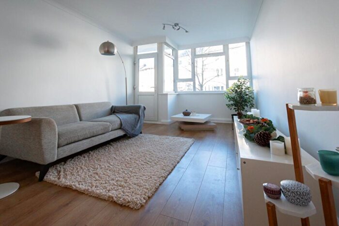 2 Bedroom Flat To Rent In Buckingham Lodge, Brighton, BN1