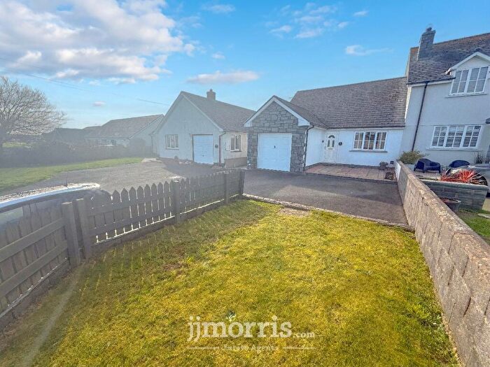 3 Bedroom Semi-Detached House For Sale In Blaenannerch, Cardigan, SA43
