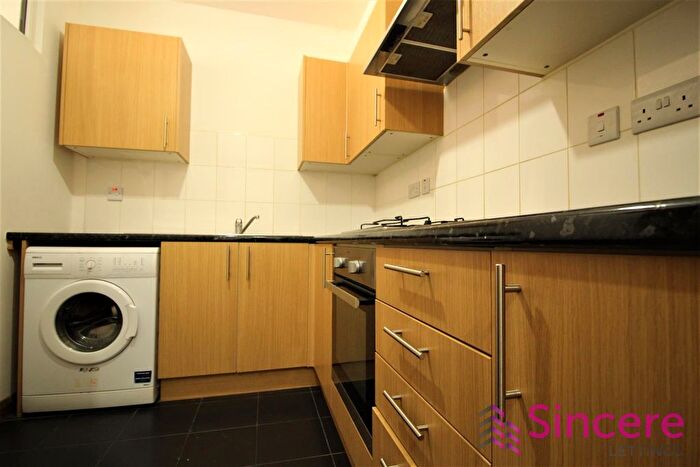 Studio To Rent In (All Bills Inclusive) Hoe Street, Walthamstow, E17