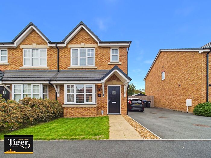 3 Bedroom Semi Detached House For Sale In Cardwell Close, Blackpool, FY4