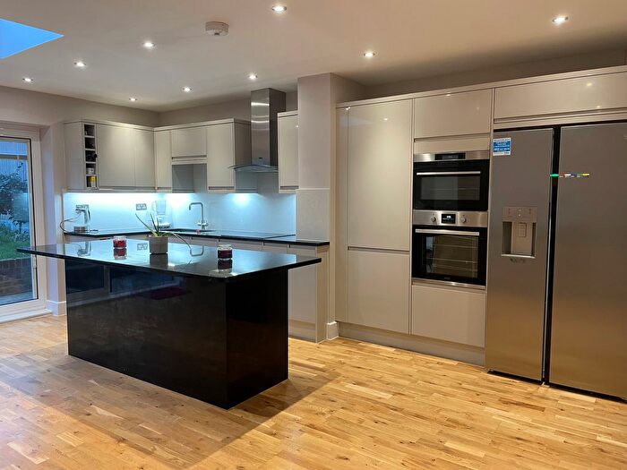 4 Bedroom Property To Rent In Chester Road, Loughton, IG10