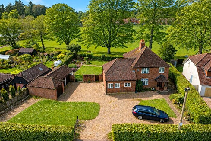 4 Bedroom Detached House For Sale In Hale House Lane, Churt, Farnham, Surrey, GU10